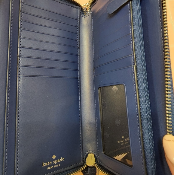 Wallet - Picture 3 of 4